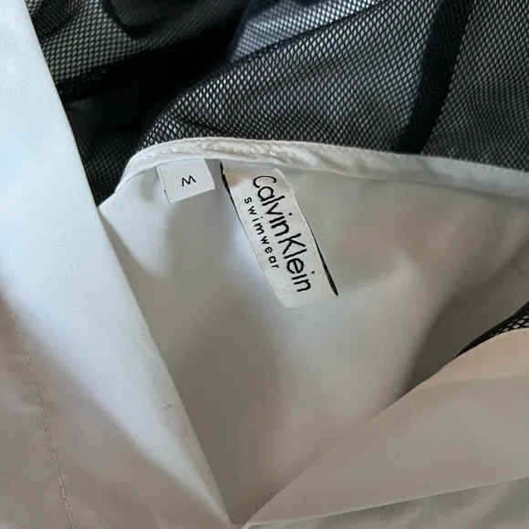 NWOT (New Without Tag) CALVIN KLEIN Hoodie / Crop Top - Picture 14 of 16